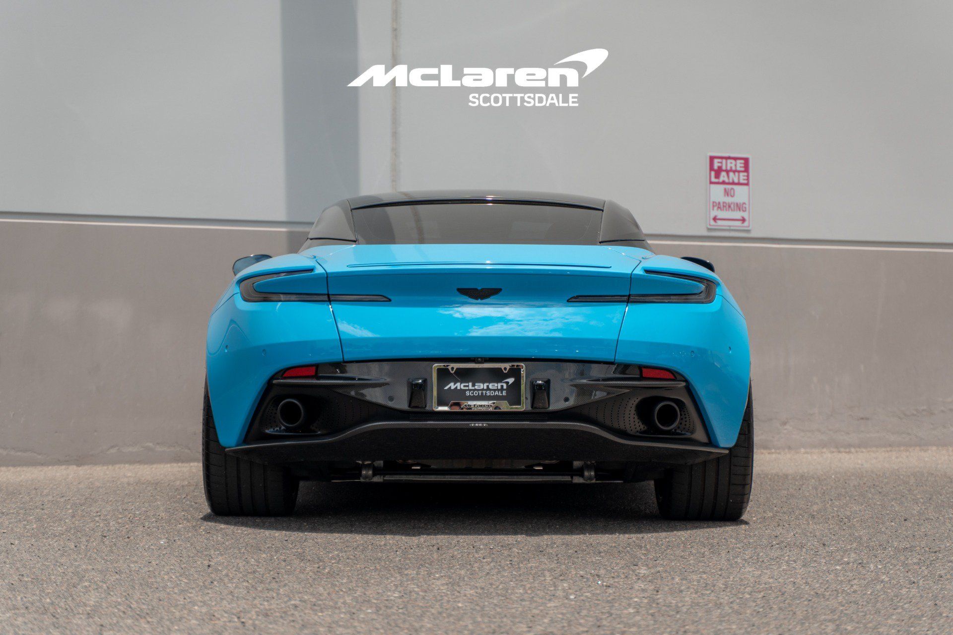 Used 2024 Aston Martin DB12 Coupe RWD image 6