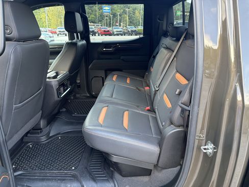Used 2024 GMC Sierra 1500 AT4 w/ Technology Package AWD/4WD image 22