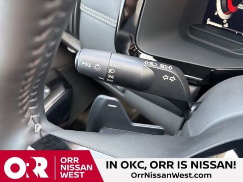 New 2026 Nissan Pathfinder Platinum image 28