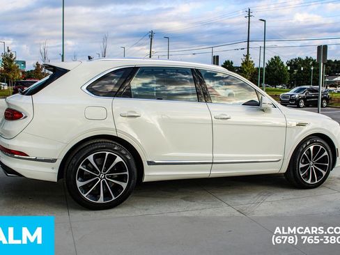 Used 2023 Bentley Bentayga image 9