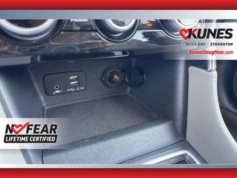 Used 2024 Subaru Forester Limited image 38