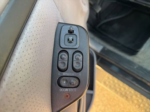 Used 1996 Ford Bronco XLT image 38