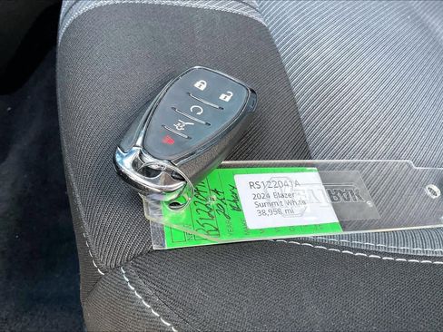 Used 2024 Chevrolet Blazer LT w/ Convenience Package image 18