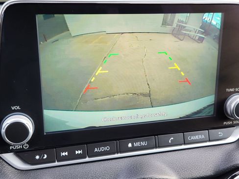 Used 2023 Nissan Sentra SV image 27