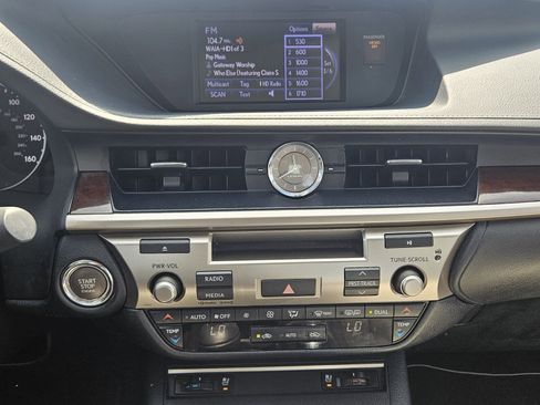 Used 2014 Lexus ES 350 w/ Premium Package FWD image 18