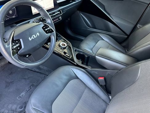 Used 2023 Kia Niro Wind w/ Wind Preserve Package FWD image 9