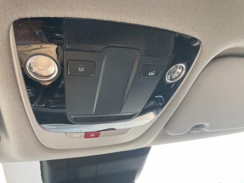 Used 2024 Kia Seltos S AWD/4WD image 32