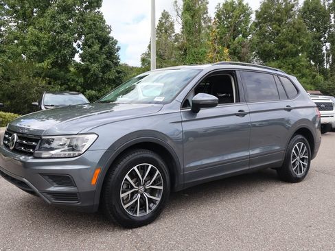Used 2021 Volkswagen Tiguan S FWD image 4