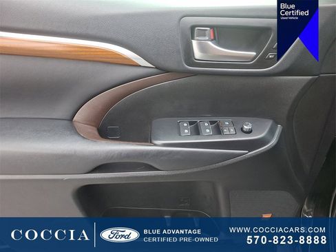 Used 2019 Toyota Highlander Limited image 12