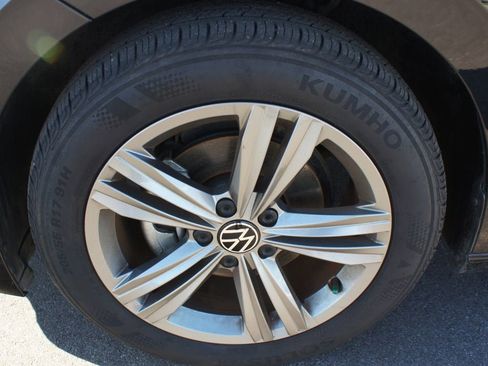 Used 2024 Volkswagen Jetta SE image 26