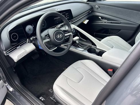 New 2026 Hyundai Elantra Limited FWD image 13