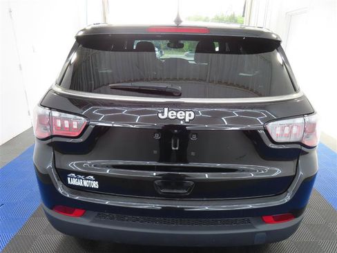 Used 2023 Jeep Compass Sport AWD/4WD image 11
