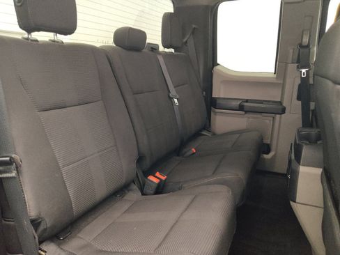 Used 2018 Ford F150 XL w/ Equipment Group 101A Mid AWD/4WD image 19