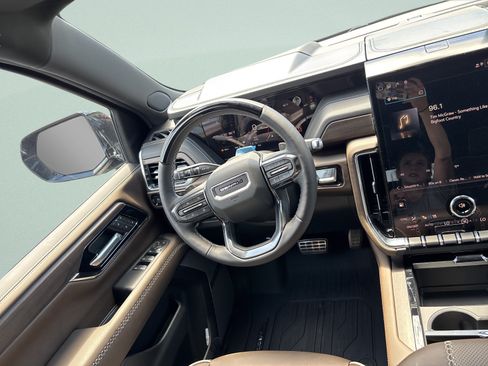 New 2026 GMC Yukon XL Denali Ultimate w/ LPO, Illumination Package AWD/4WD image 34