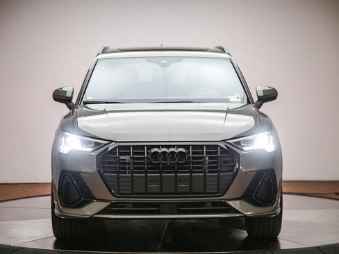 Certified 2023 Audi Q3 2.0T Premium Plus w/ Premium Plus Package AWD/4WD image 7