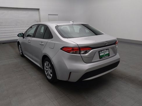 Used 2022 Toyota Corolla LE FWD image 5