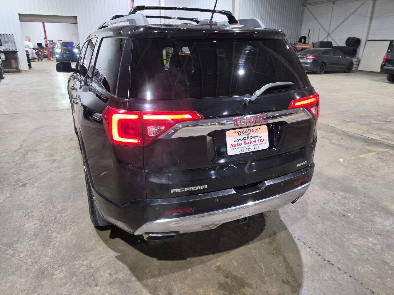 Used 2017 GMC Acadia Denali w/ LPO, Protection Package AWD/4WD image 9