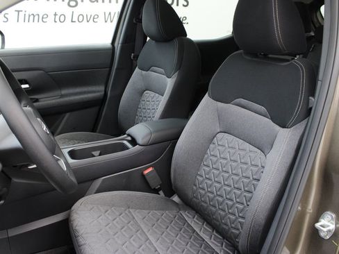 New 2026 Nissan Kicks SV w/ SV Premium Package image 13