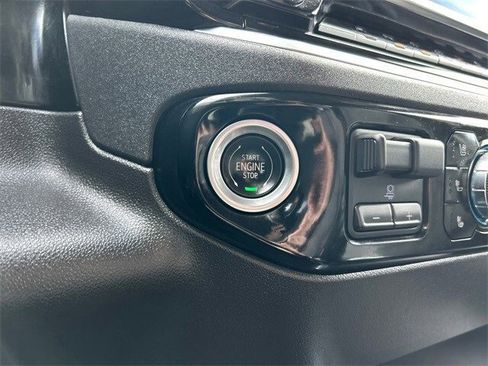 Used 2022 GMC Sierra 1500 SLT w/ SLT Premium Plus Package image 24