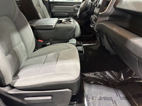 Used 2020 RAM 1500 Big Horn AWD/4WD image 14