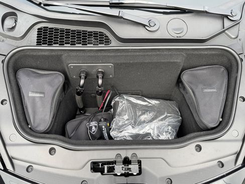 Used 2020 Lamborghini Huracan EVO image 37