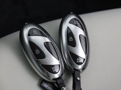 Certified 2025 Hyundai Sonata SEL image 28