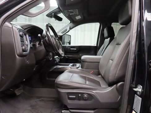 Used 2023 Chevrolet Silverado 3500 LTZ w/ LTZ Convenience Package image 9