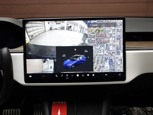 Used 2022 Tesla Model S AWD image 31