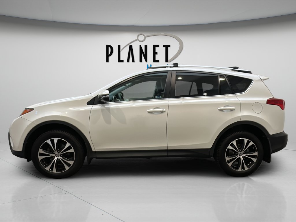 Used 2015 Toyota RAV4 Limited w/ Technology Package AWD/4WD image 6