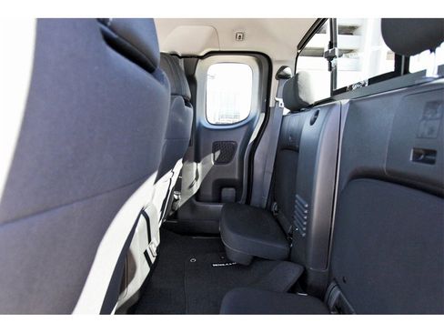 Certified 2024 Nissan Frontier SV w/ SV Convenience Package image 10