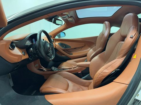 Used 2017 McLaren 570S RWD image 53