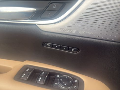 Used 2022 Cadillac XT6 Sport image 18