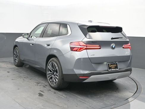 Used 2025 BMW X3 xDrive30i w/ Premium Package image 3