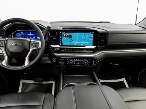 Used 2025 Chevrolet Silverado 2500 LTZ w/ LTZ Plus Package image 41