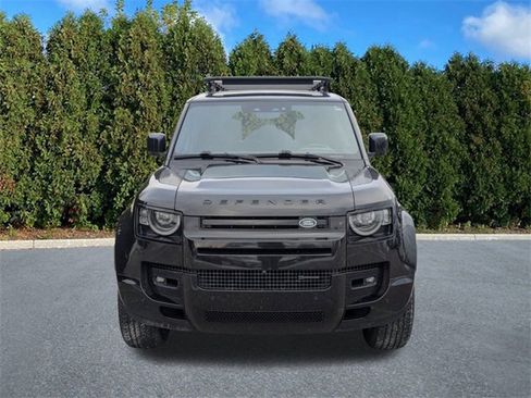 Used 2022 Land Rover Defender 110 X-Dynamic HSE image 2