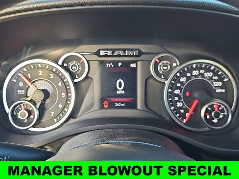 New 2026 RAM 1500 Express AWD/4WD image 18