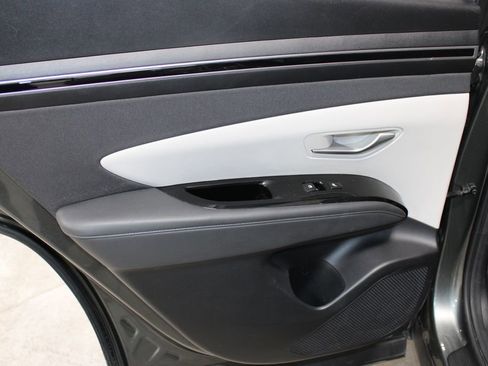 Used 2022 Hyundai Tucson Limited w/ Cargo Package image 18