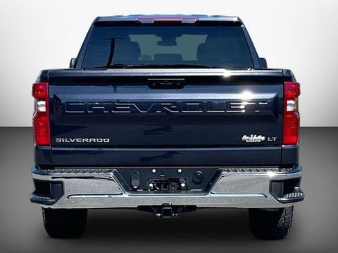 Used 2023 Chevrolet Silverado 1500 LT AWD/4WD image 4
