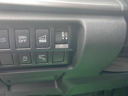 Used 2023 Subaru Forester Premium AWD/4WD image 19