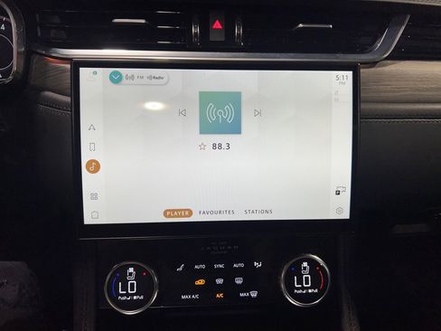 Used 2021 Jaguar F-PACE S image 32