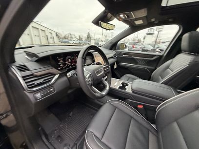 New 2026 GMC Acadia Denali w/ Super Cruise Package
