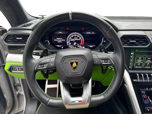 Used 2019 Lamborghini Urus AWD/4WD image 16