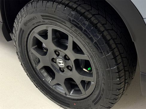 New 2025 Honda Pilot TrailSport image 13