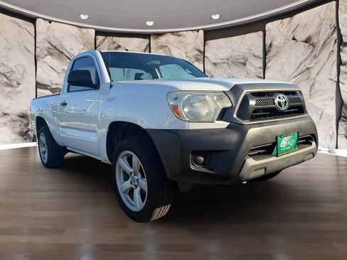 Used 2014 Toyota Tacoma 2WD Regular Cab image 3