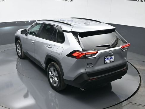 Used 2025 Toyota RAV4 XLE AWD/4WD image 50