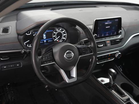 Used 2020 Nissan Altima 2.5 SR w/ Premium Package AWD/4WD image 19