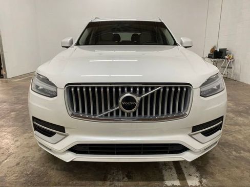 Used 2024 Volvo XC90 B6 Core AWD/4WD image 8
