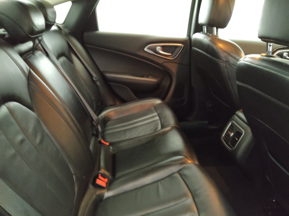 Used 2015 Chrysler 200 C FWD image 19