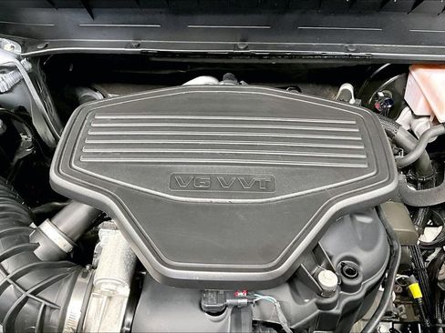 Used 2023 GMC Acadia AT4 w/ Technology Package image 31