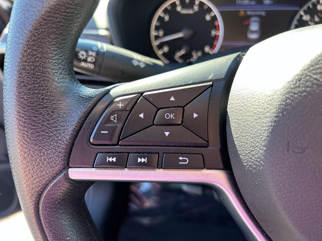 Used 2024 Nissan Altima 2.5 SV FWD image 21